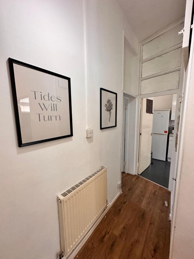 2 Amazing Double In Whitechapel Guest house *