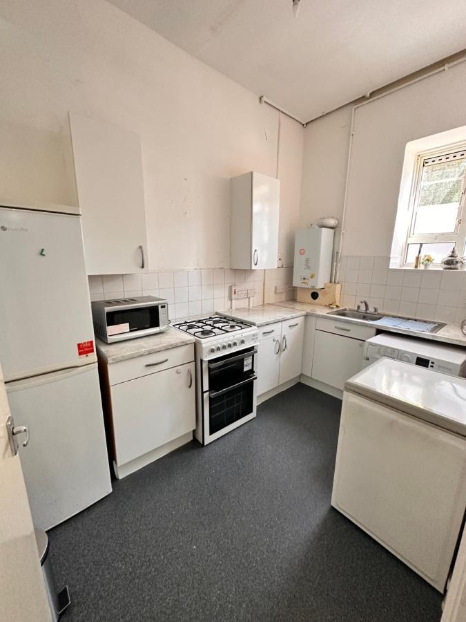 2 Amazing Double In Whitechapel Guest house