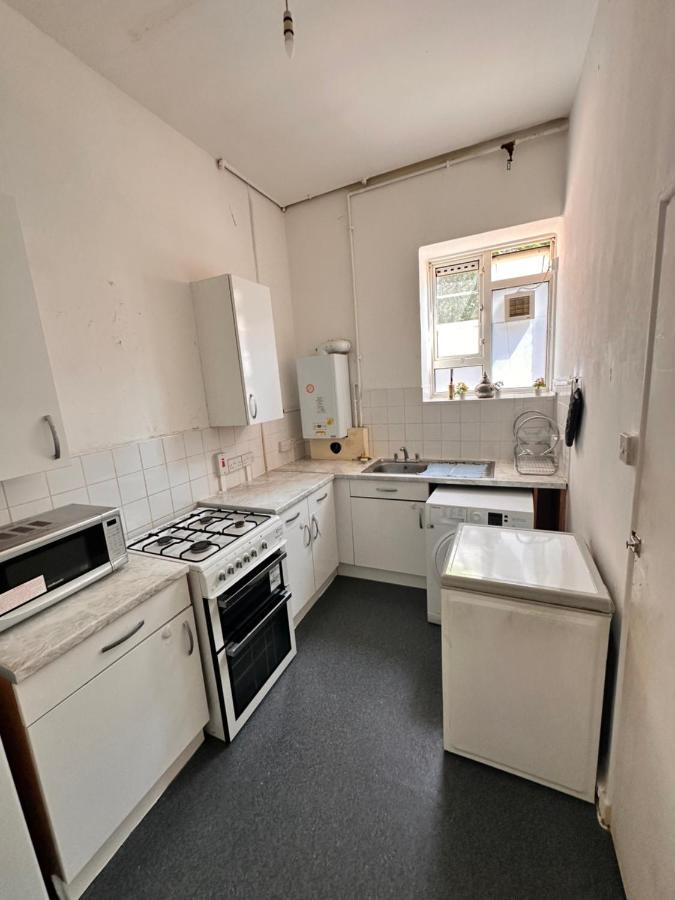 2 Amazing Double In Whitechapel Guest house London