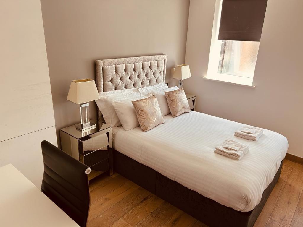 3 Bed Luxury Penthouse Hoxton Square With Terrace * Londres