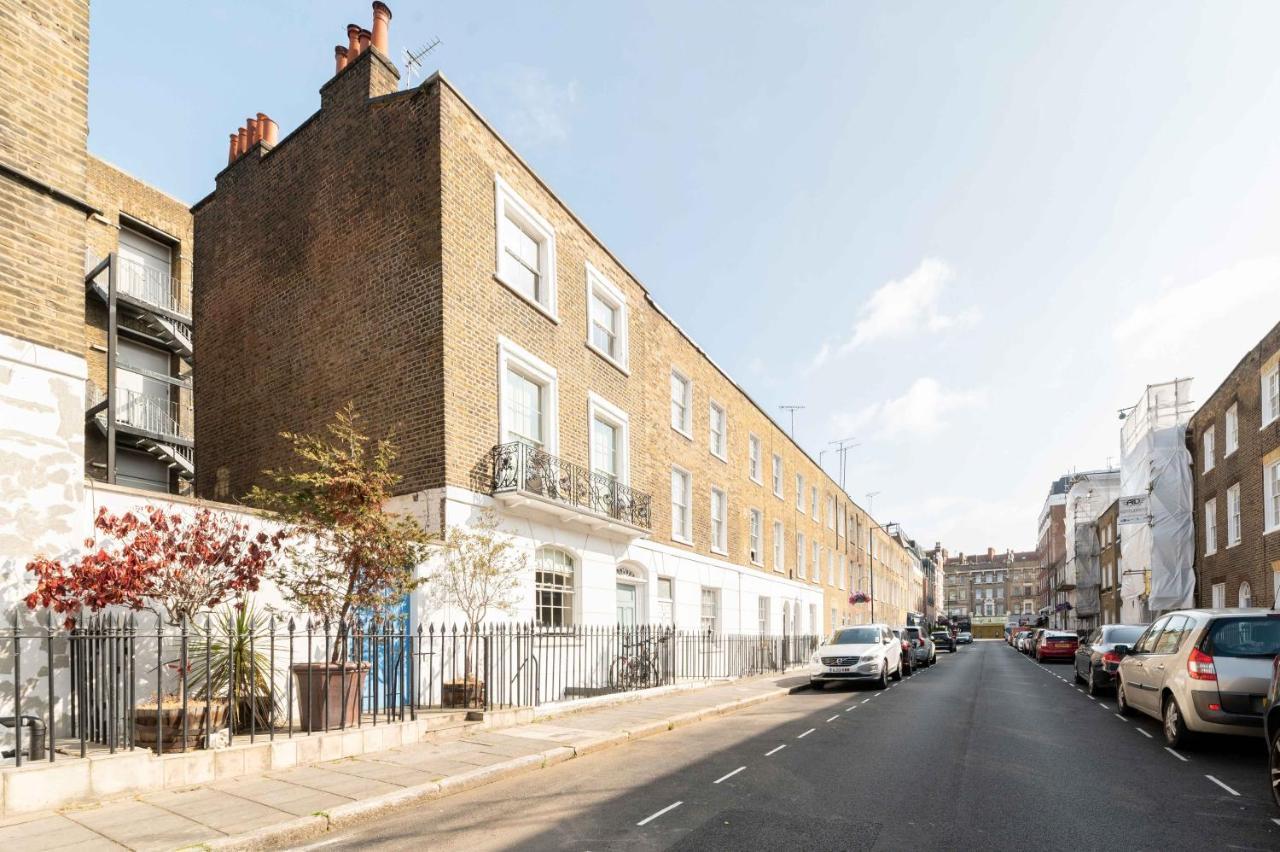 Bright & Spacious 2-Bed, 2-Bath In The Heart Of Central London - Whole Apartment Appartement Londen