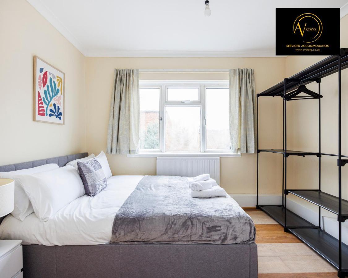 2 Bedroom House By Av Stays Short Lets Croydon With Free Wi-fi Londen
