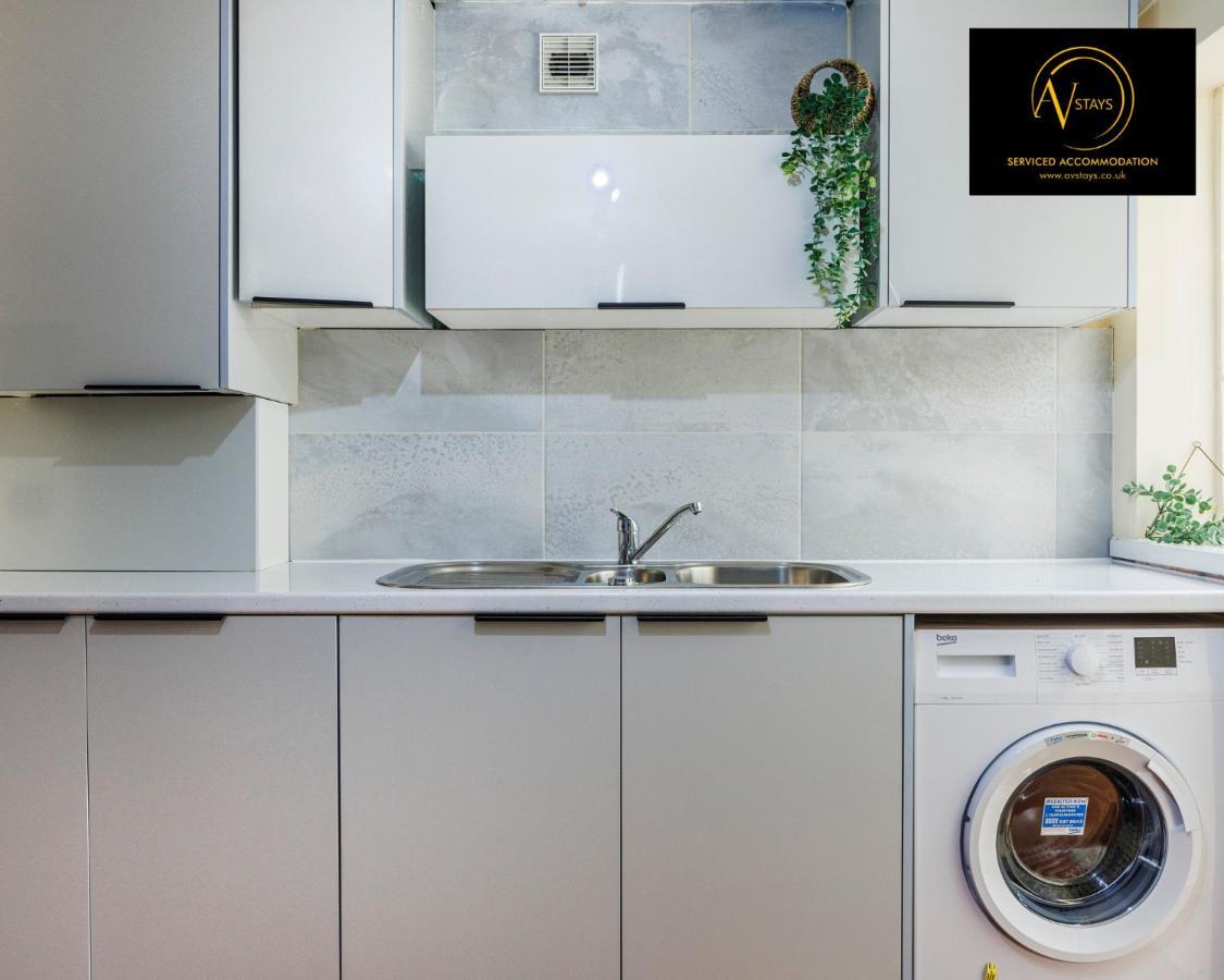 2 Bedroom House By Av Stays Short Lets Croydon With Free Wi-fi Vakantiehuis *