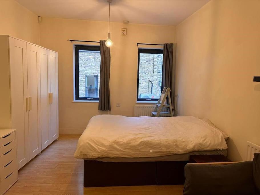 Studio Flat In Central Apartment *