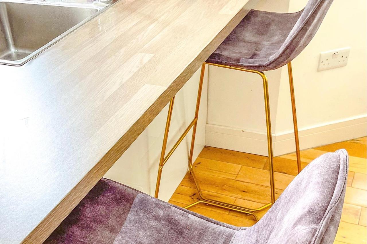 Beautiful 2-bed In Apartamento *
