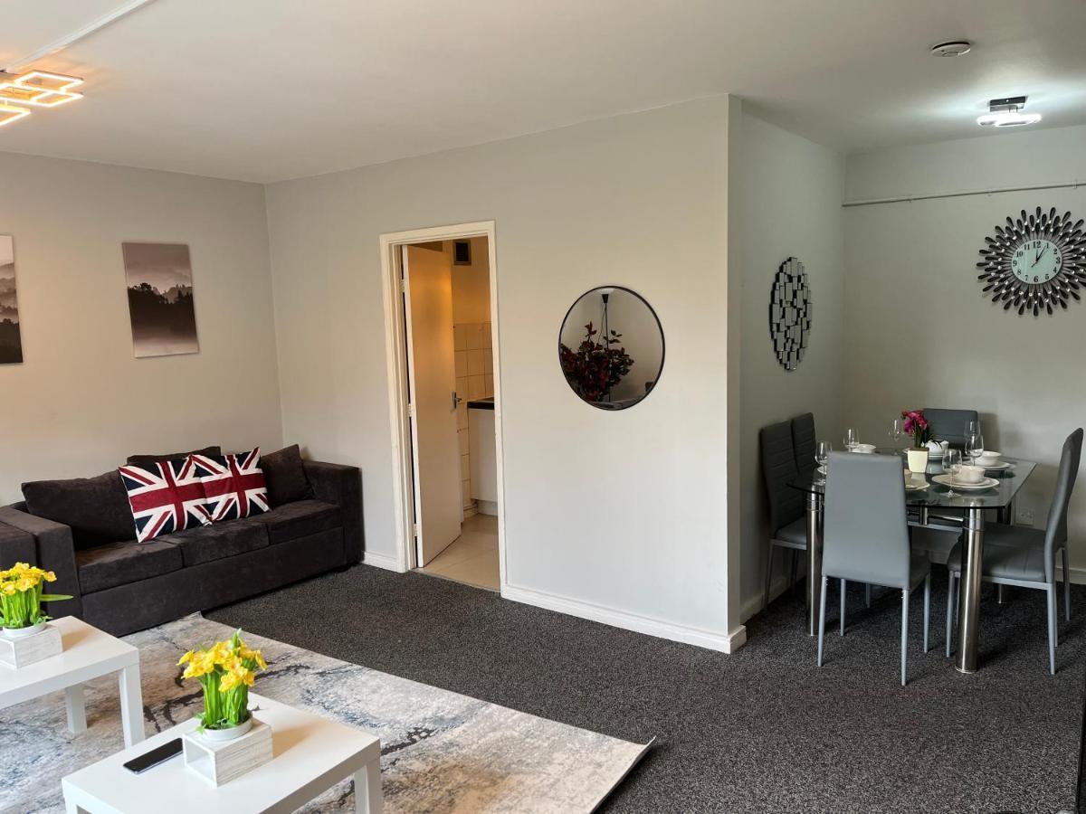 Chelsea Cromwell Road 2-bedroom & Living Budget Londres