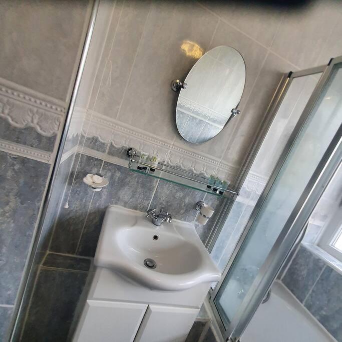 Appartement 3beds Family Friendly In With Good Transport Links