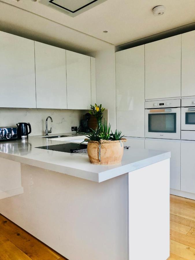 Luxury 2 Bedroom 20 Min From * Londres
