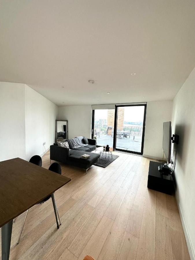 Penthouse 1 Bedroom * London