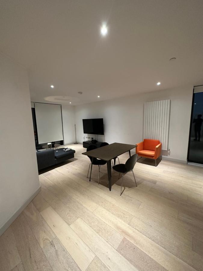 Apartment Penthouse 1 Bedroom London