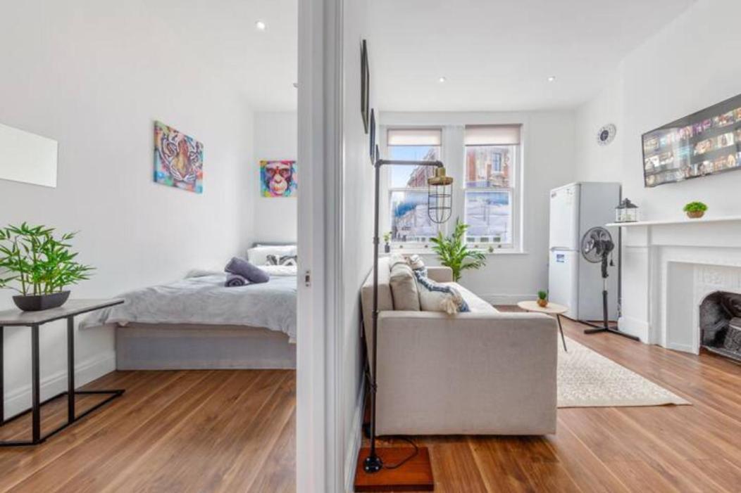 Living 2 Bedroom Flat 2 Mins To Clapahm Junction Cj Apartamento *