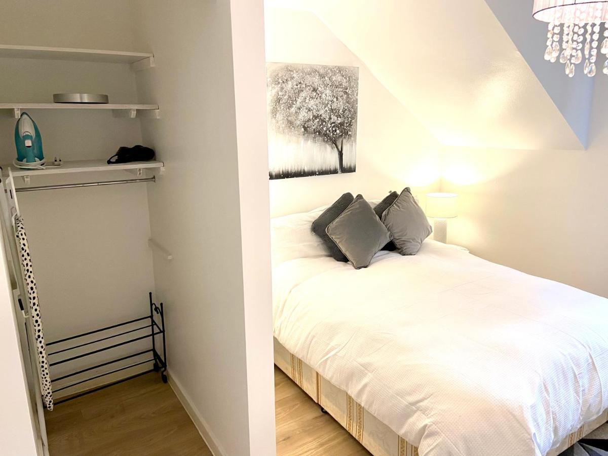 Appartement Self Contained, Newly Furbished *