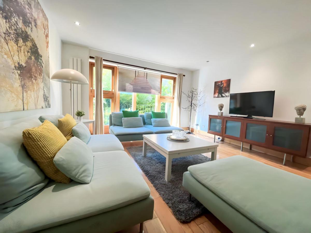 Kensington Luxury Apartamento