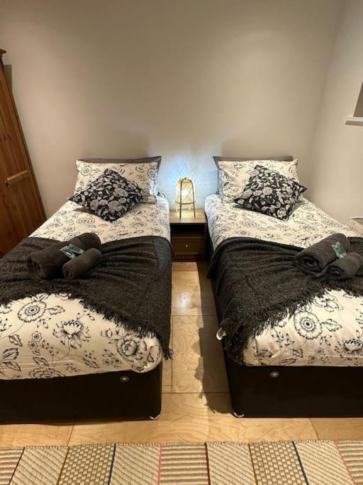 Double Or Twin In A Sharing House Zone 2 Apartment