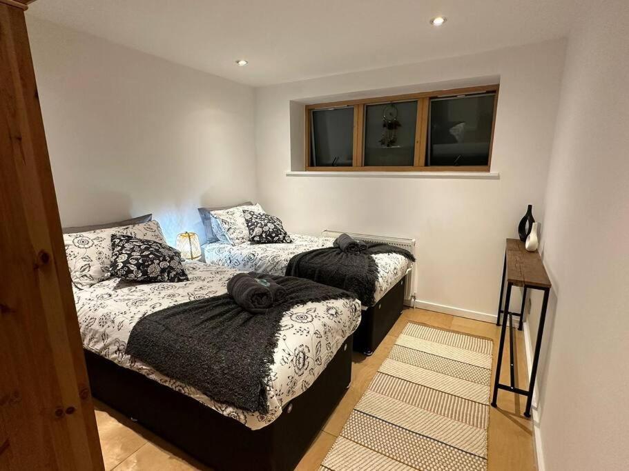 Double Or Twin In A Sharing House Zone 2 Apartment