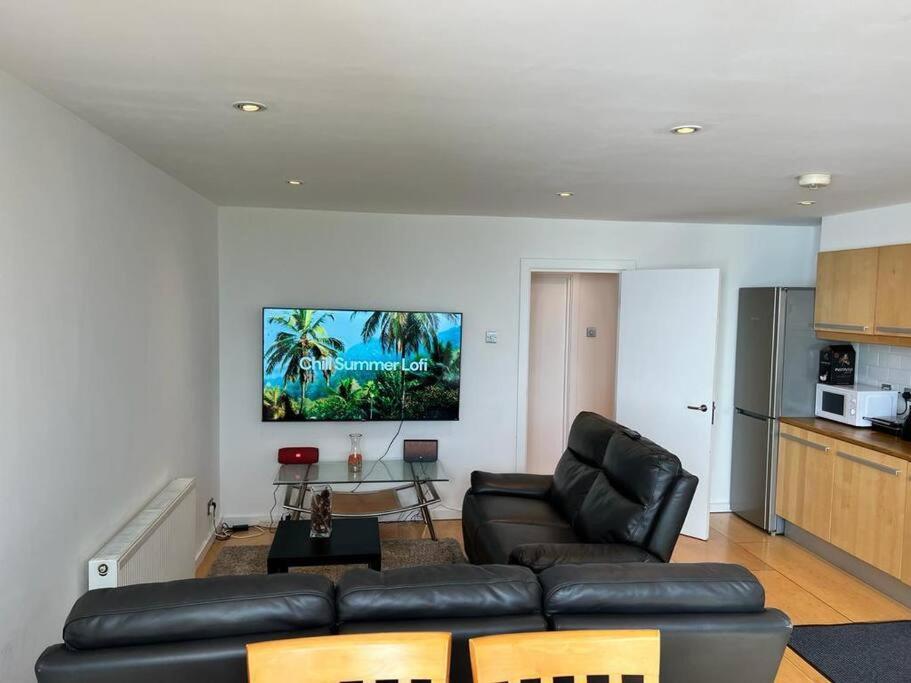 Apartment Double Or Twin In A Sharing House Zone 2 London