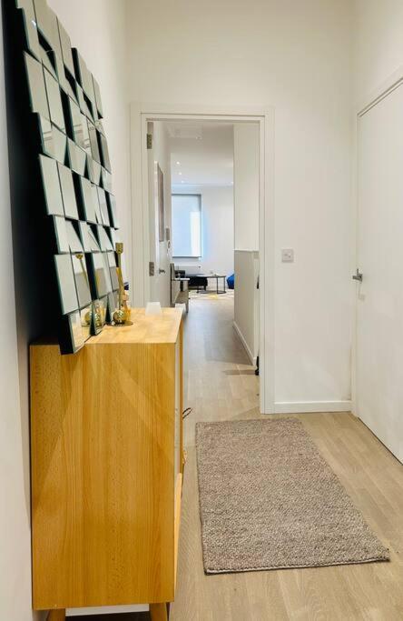 Apartment Spacious Flat, Fast Wifi, Free Parking