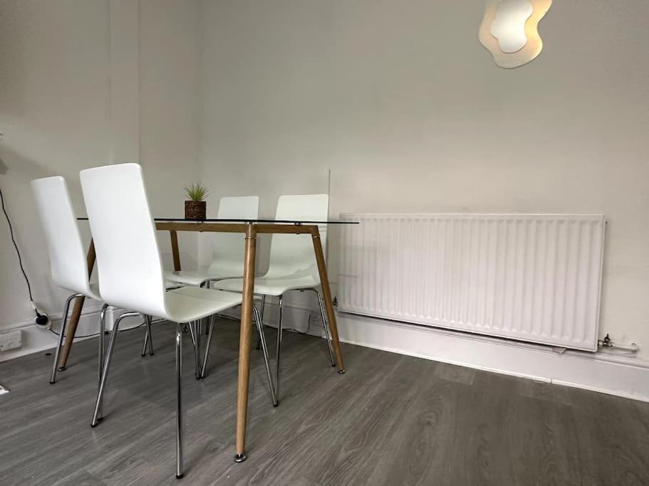 Apartment Incredible 2 Bedroom On Tower Bridge