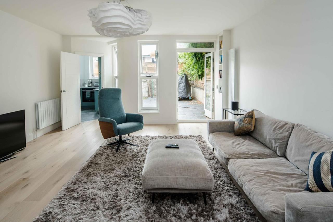 Stylish 2 Bedroom 2 Bathroom In Notting Hill * Londres