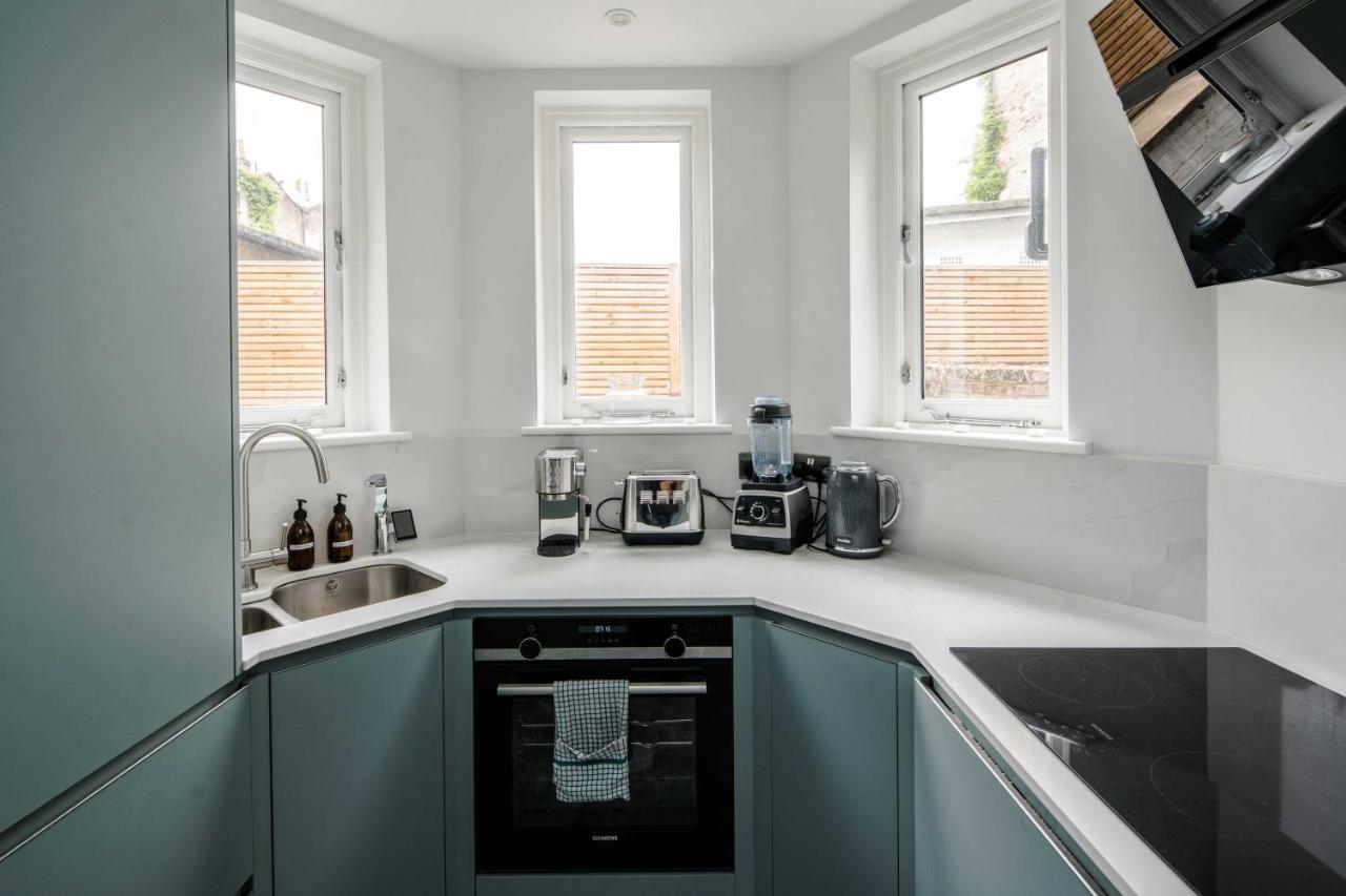 Stylish 2 Bedroom 2 Bathroom In Notting Hill Appartement *
