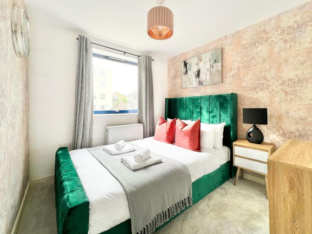 Weekly Or Monthly - Relocation & Business - 4 Guests - By Hofin Stays Short Lets & Serviced Apartamento Londres