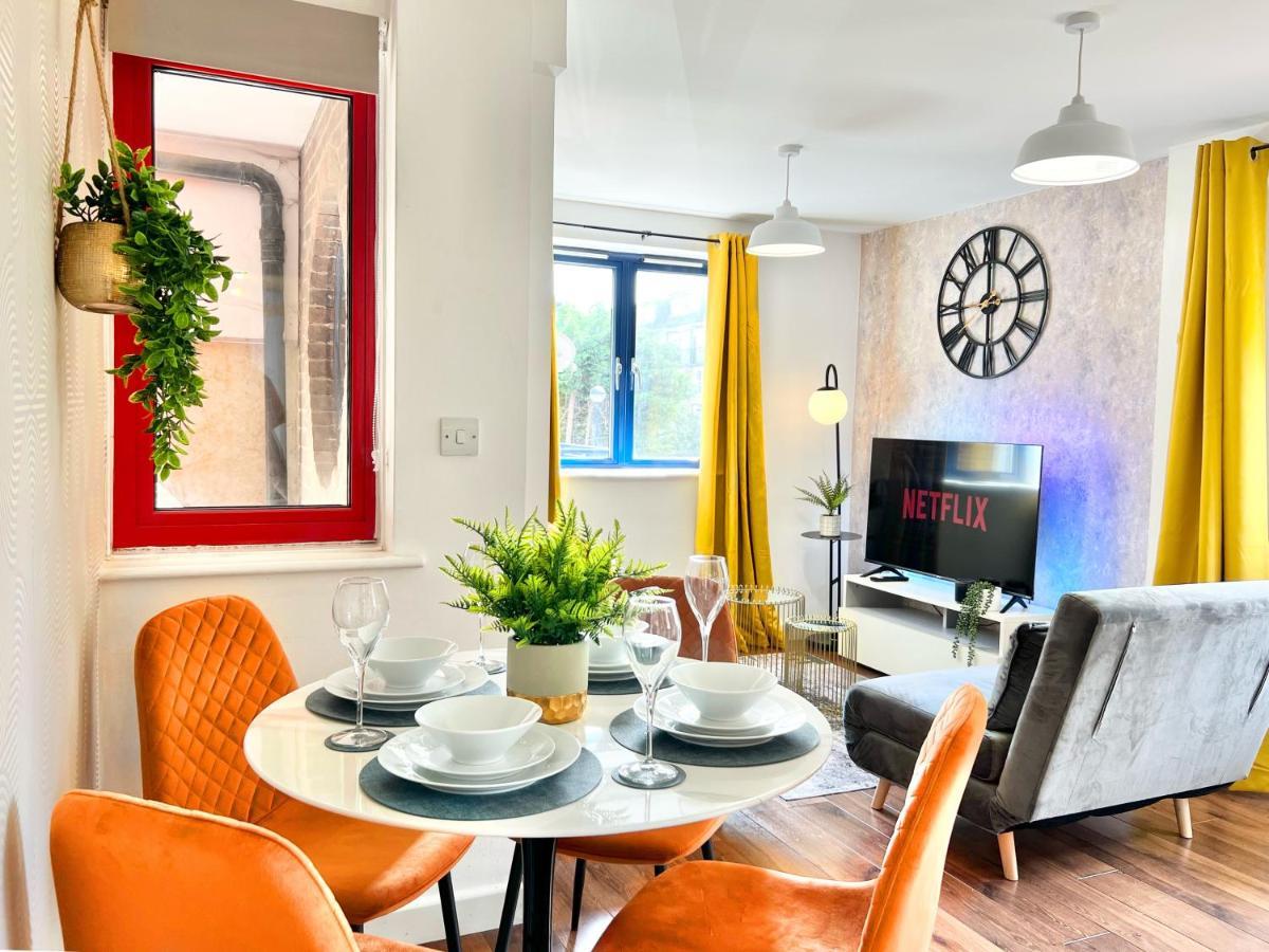 Weekly Or Monthly - Relocation & Business - 4 Guests - By Hofin Stays Short Lets & Serviced * Londres