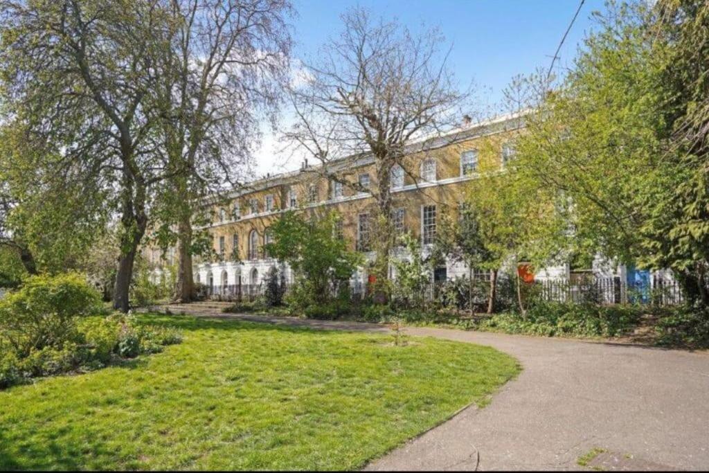 Сasa de vacaciones Gorgeous Grade Ii Listed Georgian House - Leafy Square Views - *