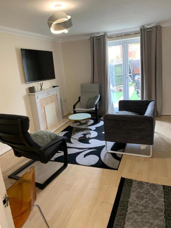 Vakantiehuis Charming 2-bed House In