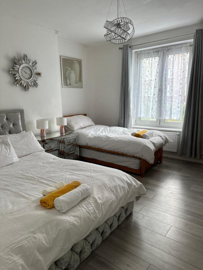 Apartamento 8 Thomas House - Beautiful Spacious Modern Londres