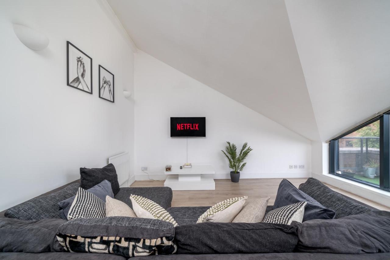 Modern 1 Bedroom City Penthouse Londres