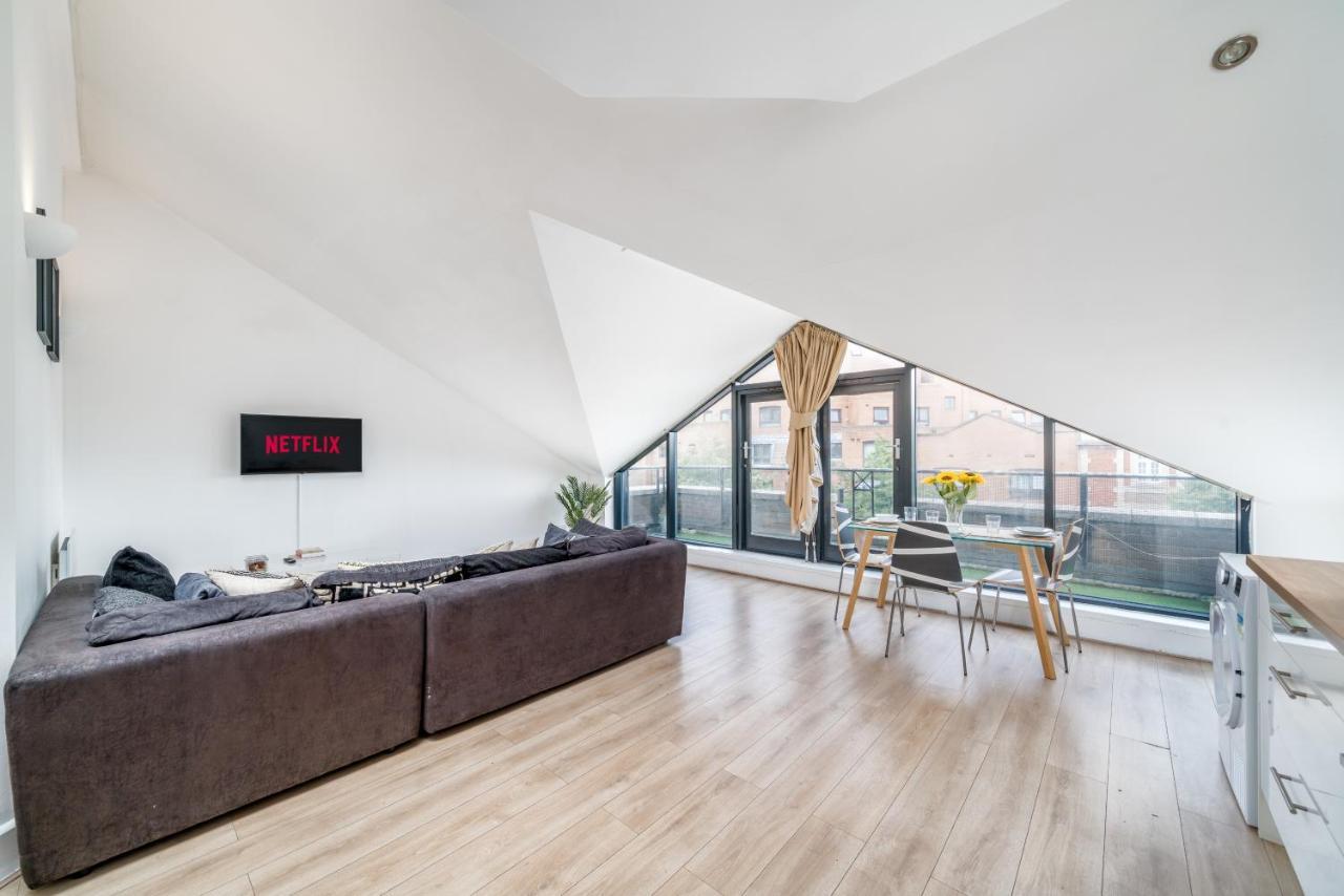Modern 1 Bedroom City Penthouse Apartamento *