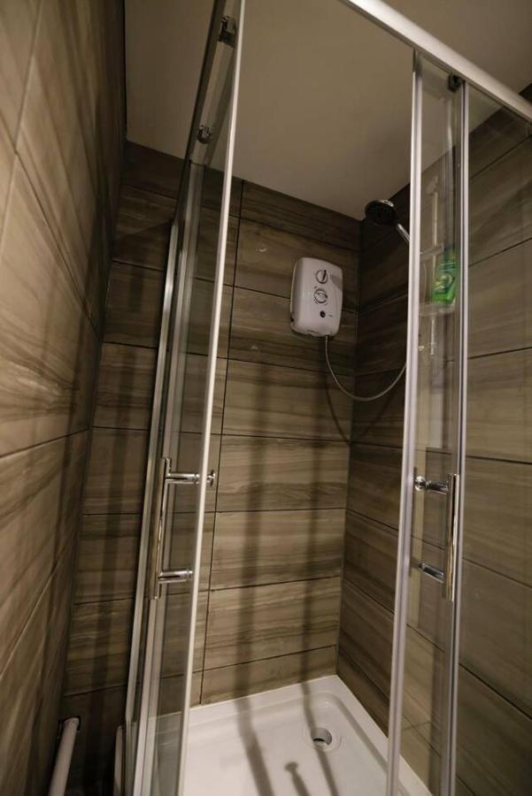3 Bedroomflat-free Parking-wifi-parking-8people *