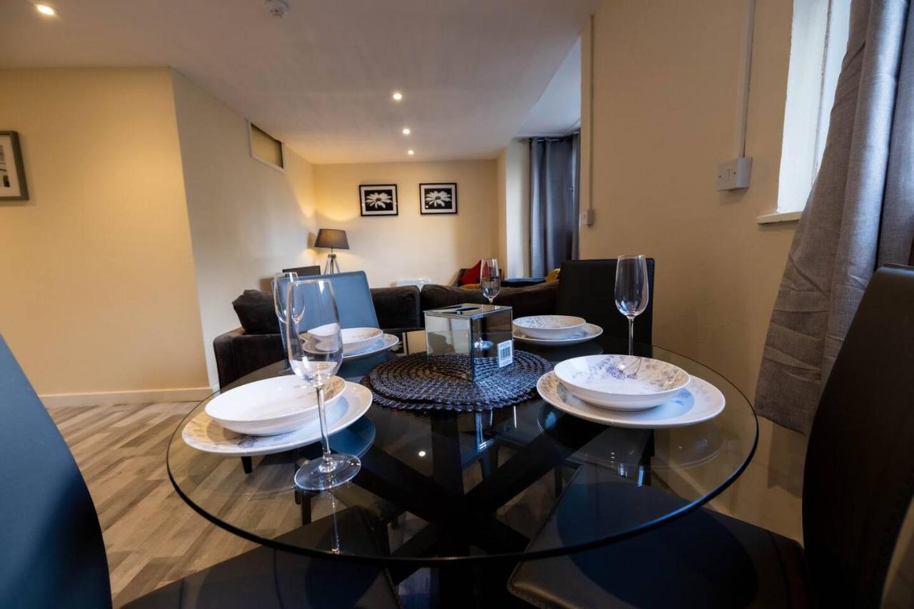 3 Bedroomflat-free Parking-wifi-parking-8people Appartement *