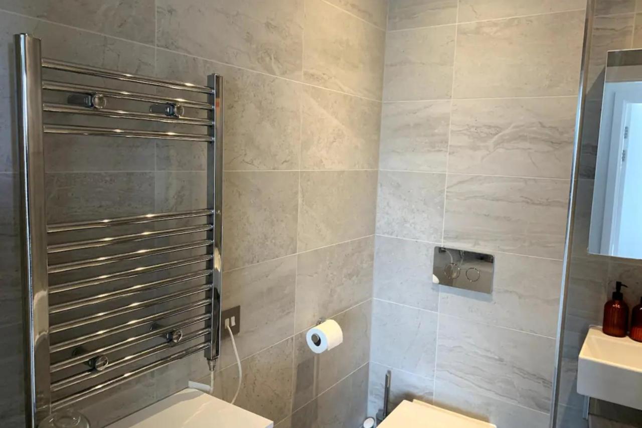Appartement Stylish 2bd Flat With Private Balcony - Battersea