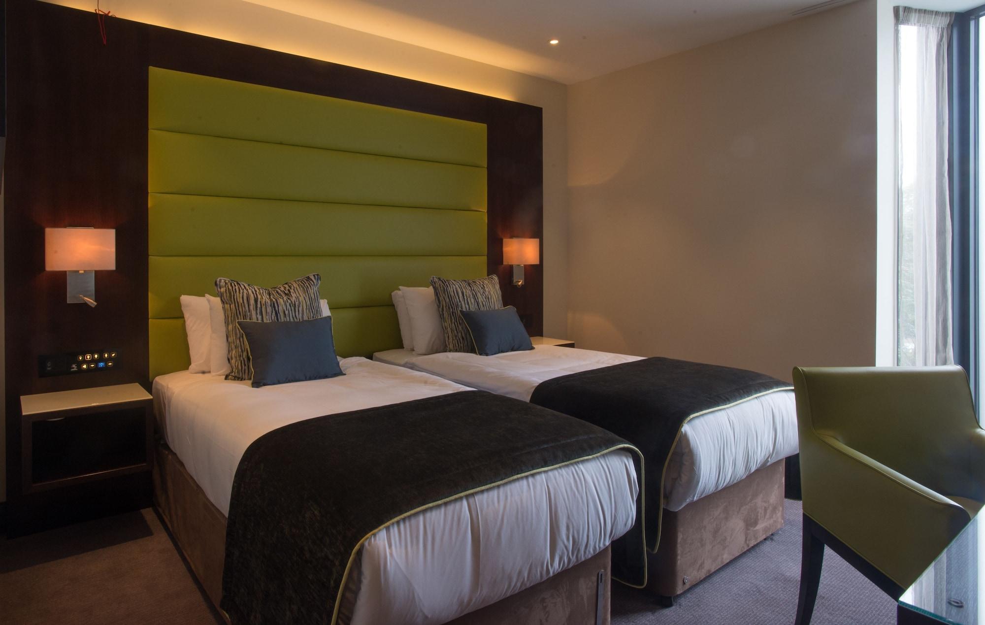 St George's - Wembley Hotel
