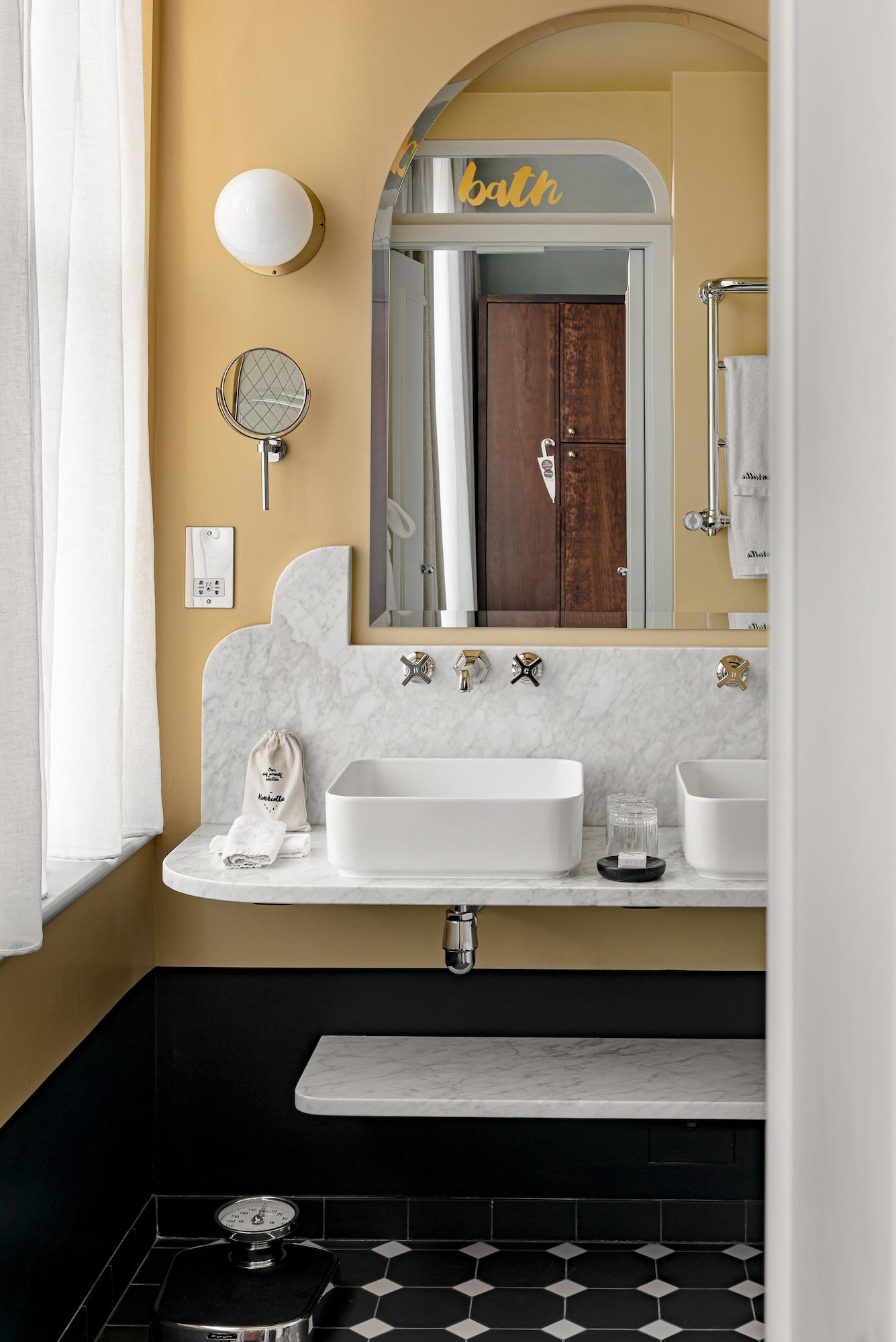 Hotel The Henrietta 4*
