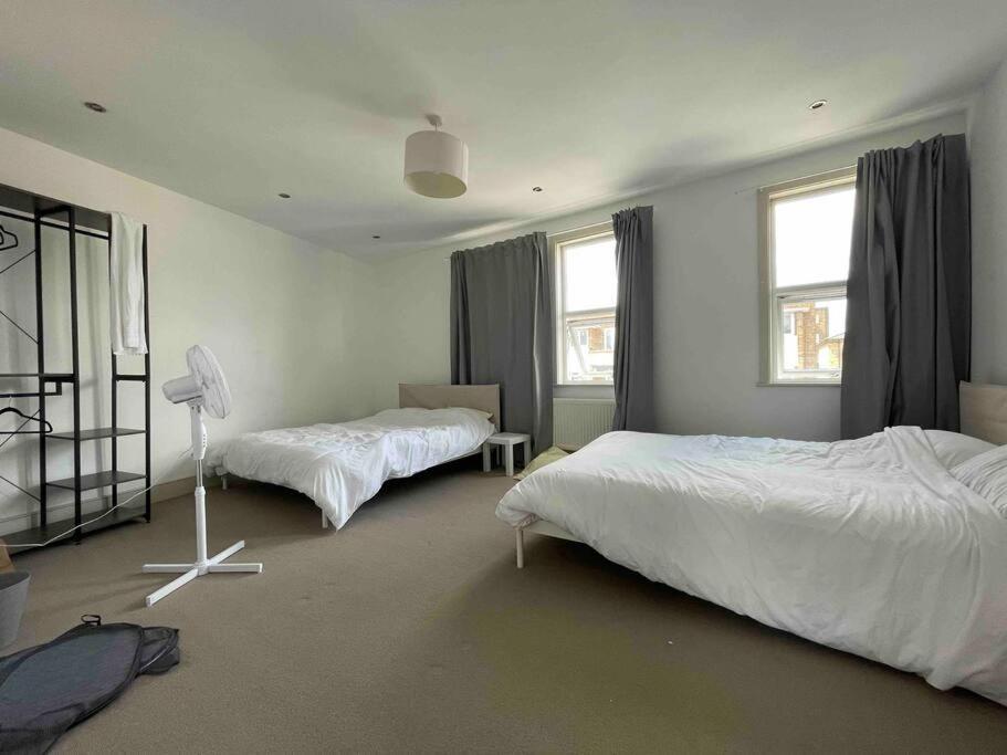 Ferienhaus Westfield, 8 Beds, 5 Stations 10min, 20min *