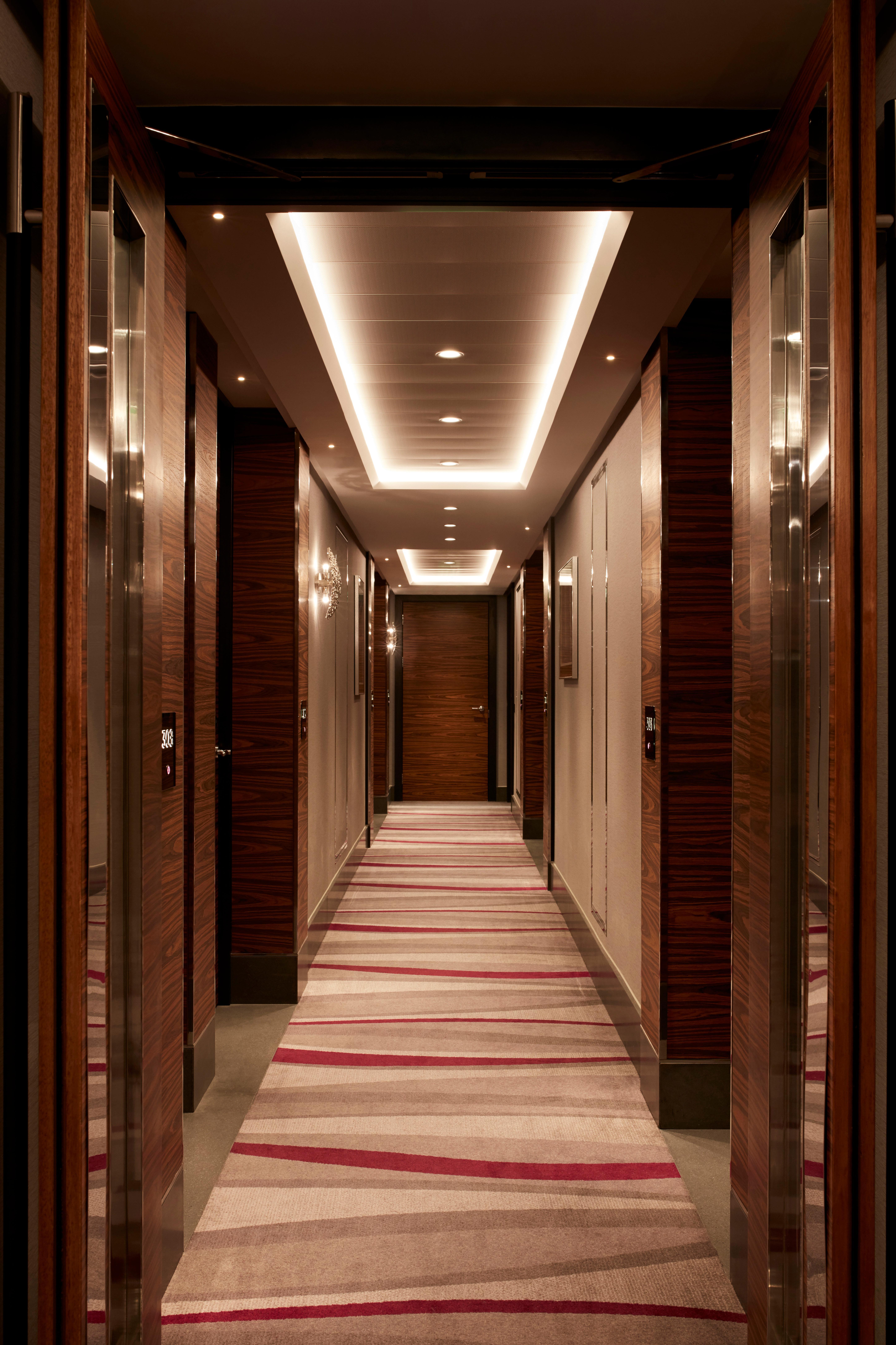 Crowne Plaza - - Embankment