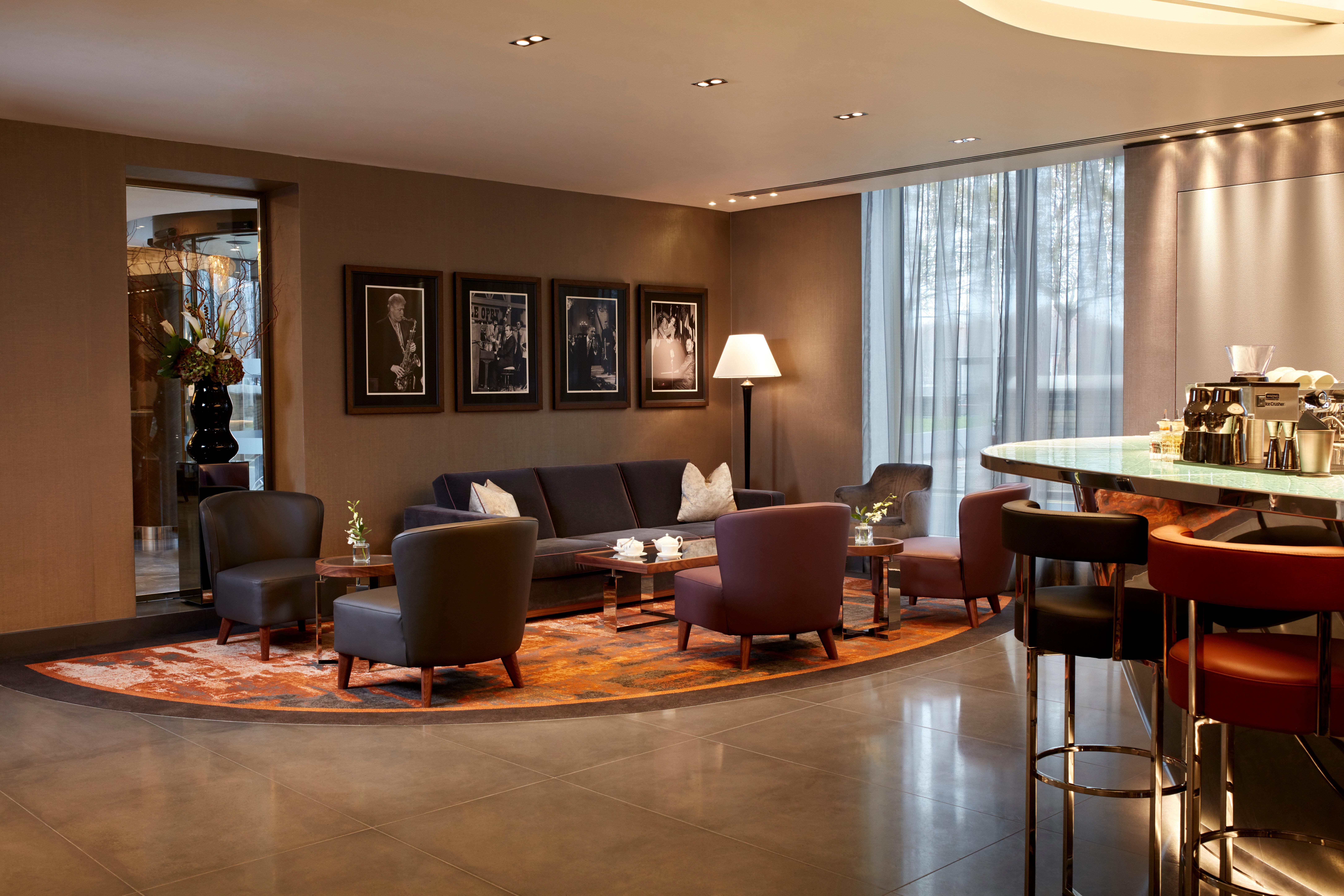Crowne Plaza - - Embankment 4*