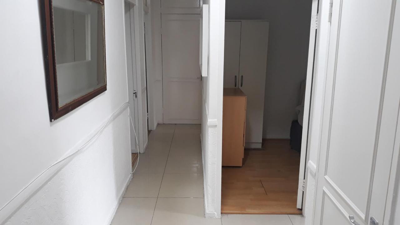 Flat 11, Soane Court * Londen