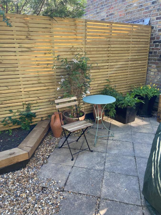 A Garden Retreat In Kensal Londres