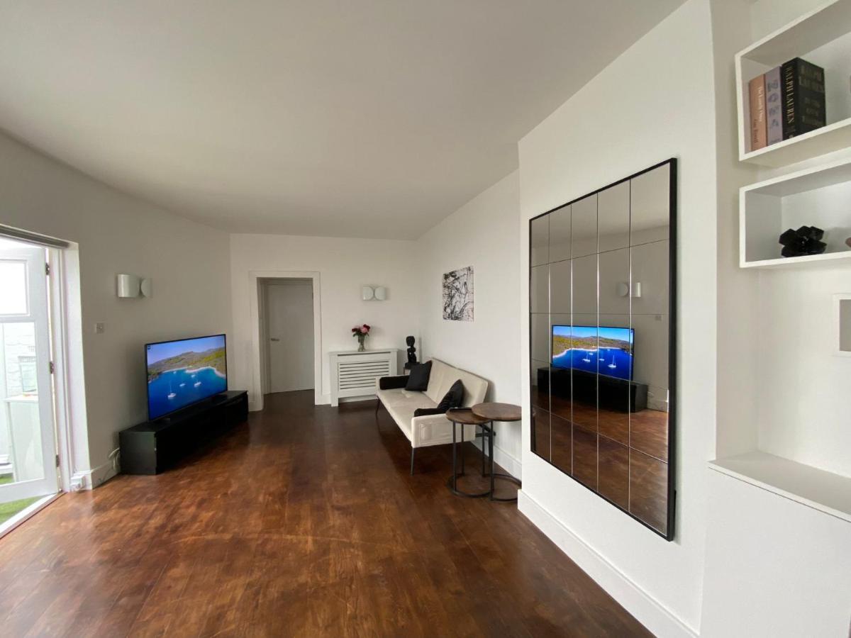 Spacious 1 Bedroom Flat With Private Garden. Ideal For Business Travelers And Couples. 2 Mins Away From Paddington Station. Apartamento *