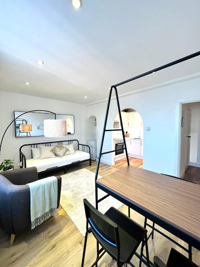 Bright & Spacious 1 Bed Steps From Hyde Park Apartamento Londres