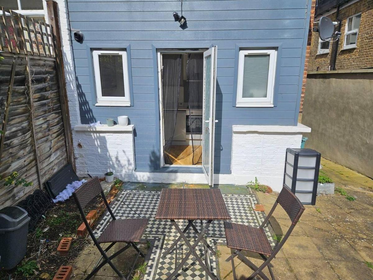 Apartamento Cosy 1-bed In Alexandra Palace Londres