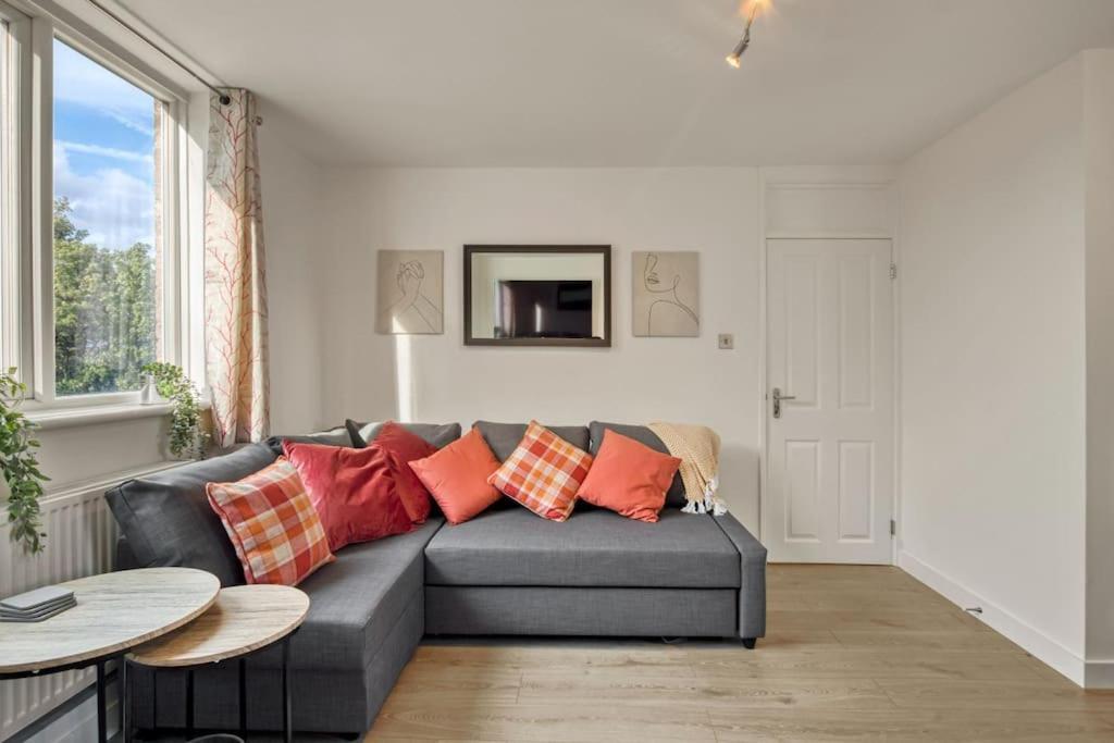 Hidden Gem In Battersea W/ Free Parking *