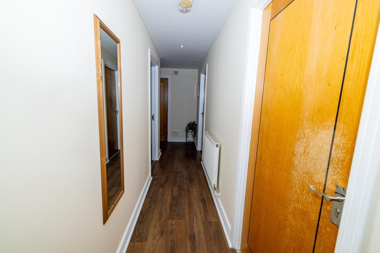 Two Bed Near Canary Wharf Londres