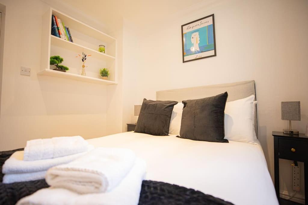 Perfect Location 4bed 2 Bath Spacious Apartamento