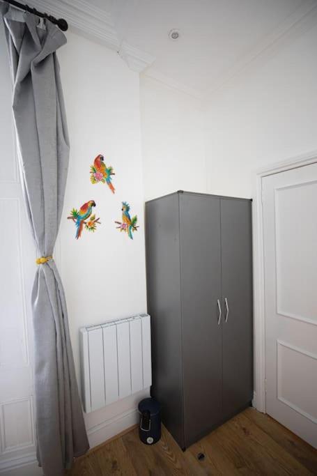 Perfect Location 4bed 2 Bath Spacious Apartamento