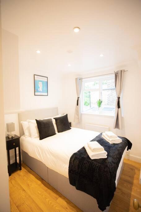 Apartamento Perfect Location 4bed 2 Bath Spacious *