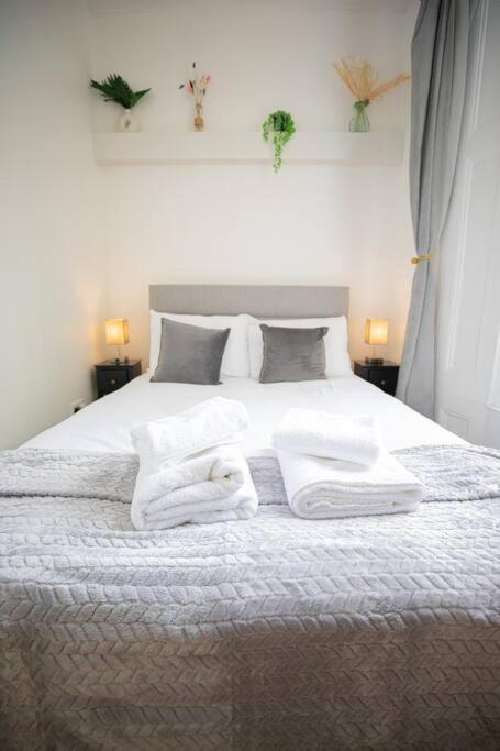 Perfect Location 4bed 2 Bath Spacious Londres